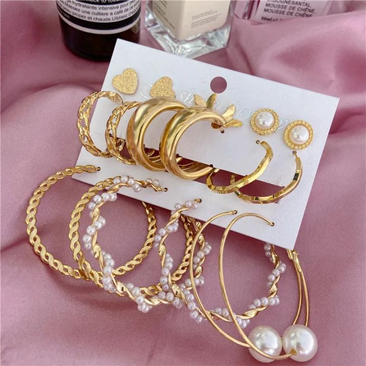 Stud%20earrings%20/%20Fashionable%20New%20Trendy%209%20Pairs%20=%2018%20Pcs%20Mixed%20Designs%20Big%20Hoop%20Pearl%20Dainty%20Stud%20Earring%20for%20Women%20and%20Girls%20-%20Image%203