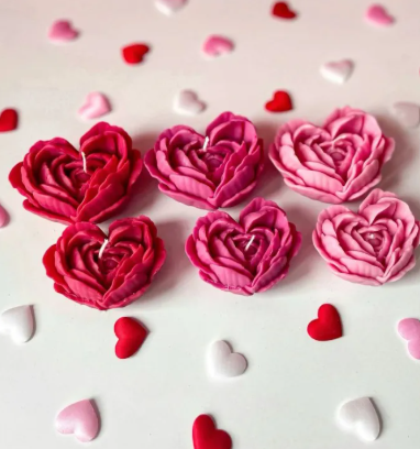 Heart shape flower candle for romantic gifts, cute design, soya wax perfect for gift Gadget corner djp