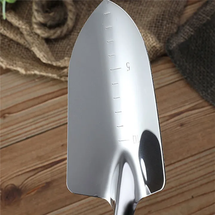 3-Piece%20the%20Garden%20Wooden%20Handle%20Small%20Shovel%20Steel%20Japanese%20Garden%20Tools%20Includes%20A%20Wide%20Shovel,%20A%20Pointed%20Shovel%20and%20A%20Three-Toothed%20Rake%20-%20Image%204