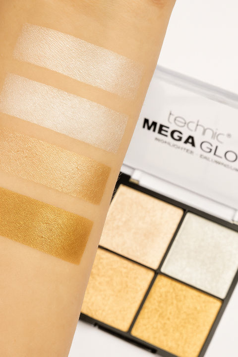 Premium%20Mega%20Glow%204-in-1%20Highlighter%20Palette%20%E2%80%93%204%20Radiant%20Shades%20for%20Face%20%7C%20Blush%20On,%20W7%20Inspired%20Indian%20Makeup%20Kit%20%7C%20Easy%20to%20Carry%20-%20Image%203