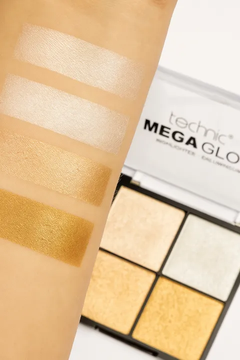 Premium%20Mega%20Glow%204-in-1%20Highlighter%20Palette%20%E2%80%93%204%20Radiant%20Shades%20for%20Face%20%7C%20Blush%20On,%20W7%20Inspired%20Indian%20Makeup%20Kit%20%7C%20Easy%20to%20Carry%20-%20Image%203