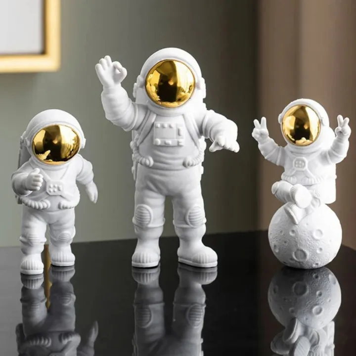 3pcs/set%20Craft%20Resin%20Astronaut%20Ornament%20Figure%20Statue%20Waterproof%20Exquisite%20Astronaut%20Decorative%20Ornament%20Creative%20Funny%20Spaceman%20Desktop%20Decor%20Modeling%20Kid%20-%20Image%203
