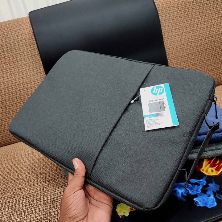 15.6%20inch%20Laptop%20Bag%20Minimalist%20Design%20for%20all%20Laptops%20-%20Image%209