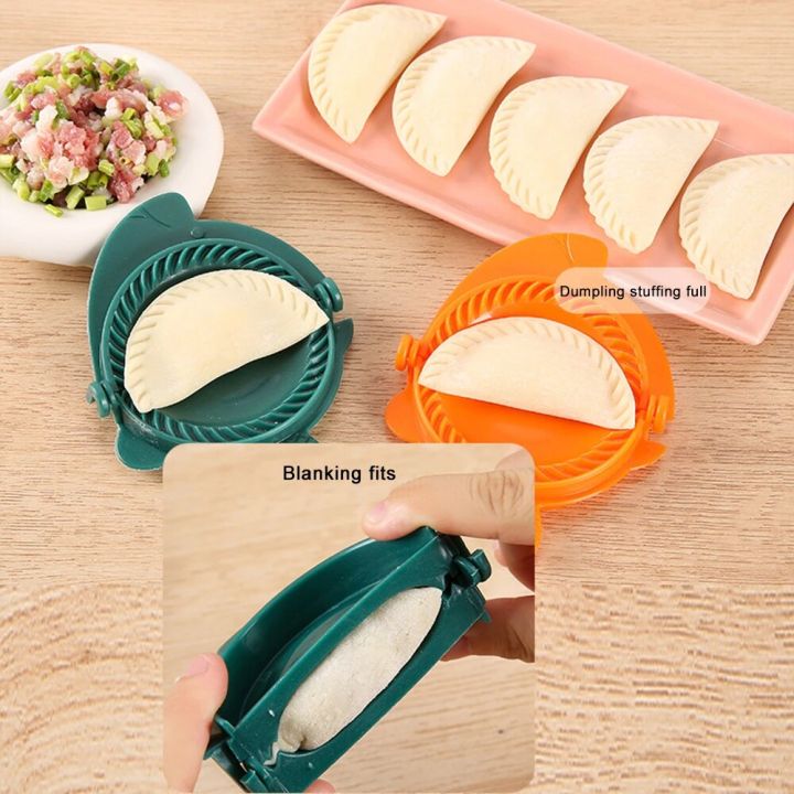 Dumpling%20Mold%20DIY%20Dumplings%20Maker%20Dough%20Pressing%20Tool%20Dumpling%20Skin%20Pressing%20Tool%20Manual%20Wrapper%20Portable%20Kitchen%20Tool%20-%20Image%204