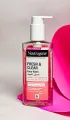 NEUTROGENA Fresh & Clear Vitamin C + Salicylic Acid Face Wash 200ml.