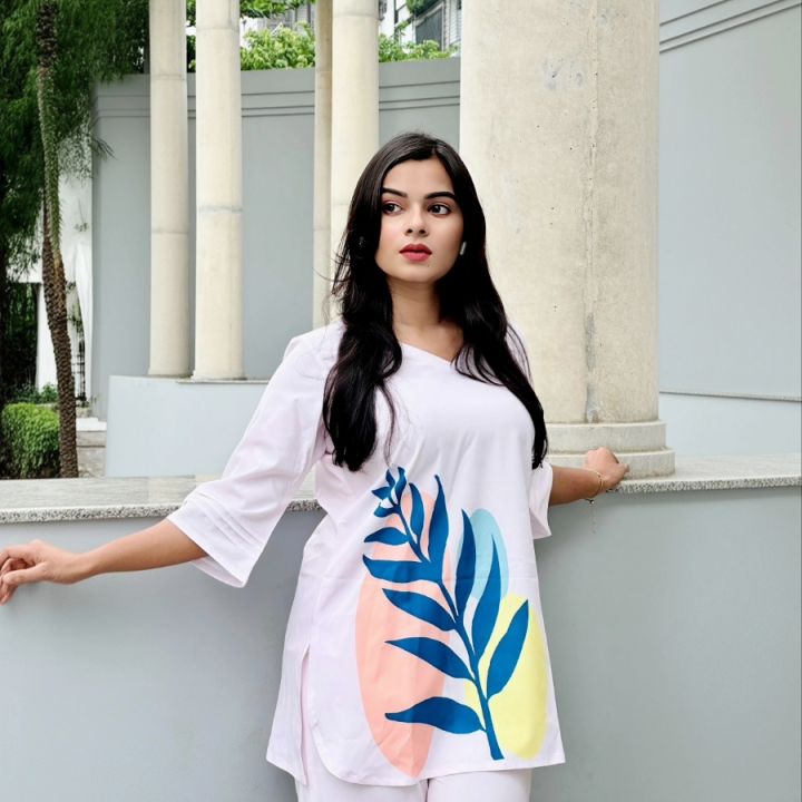 Trandy%20Nora%20Leaf%20Printed%20%20Women%E2%80%99s%20Co-Ord%20Set%20(Top%20+%20Pant)%20-%20Image%204