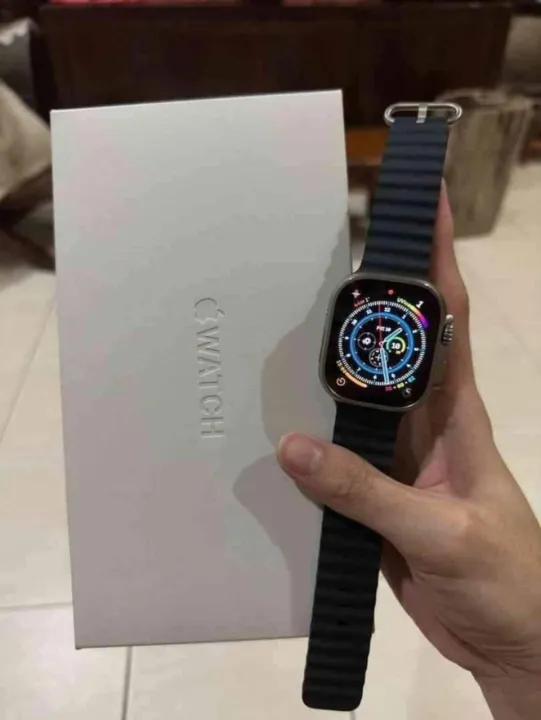 Watch%208%20Ultra%20smartwatch%20in%203%20Strap%20With%20apple%20logo%20copy%20-%20Image%203
