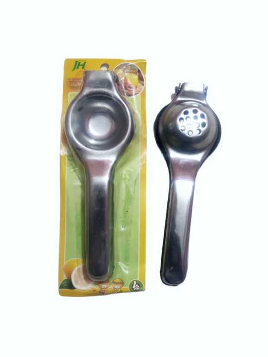 Hand%20Press%20Lemon%20Juicer,%20effortlessly%20extract%20fresh%20lemon%20juice%20with%20ease,%20perfect%20for%20adding%20tangy%20flavor%20to%20your%20favorite%20dishes%20and%20beverages%20-%20Image%203