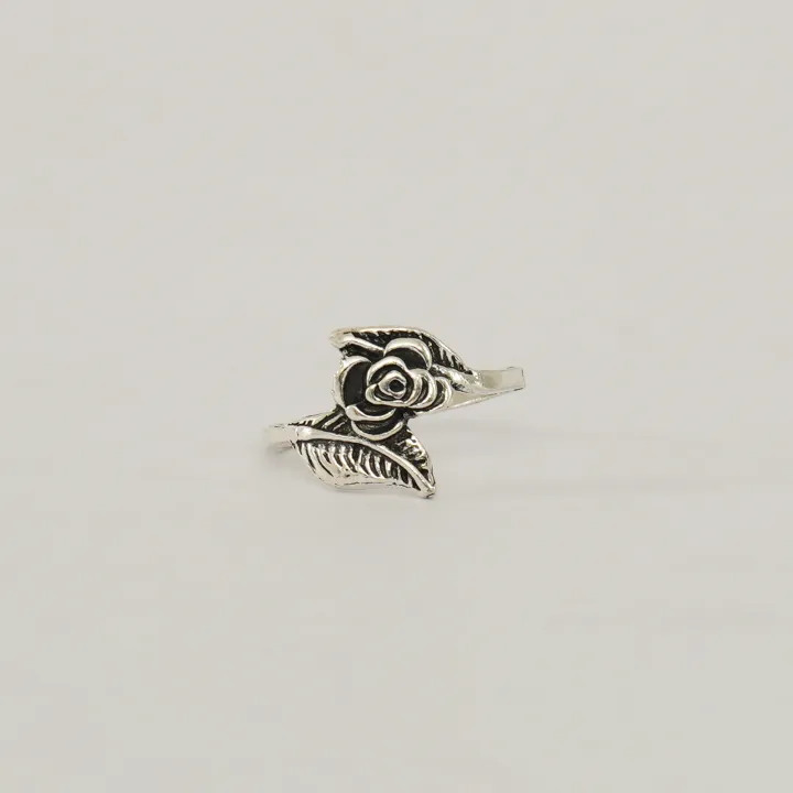 4%20set%20natural%20shape%20leaf%20finger%20ring%20set%20for%20women%20(Color%20Guaranteed)%20-%20Image%208
