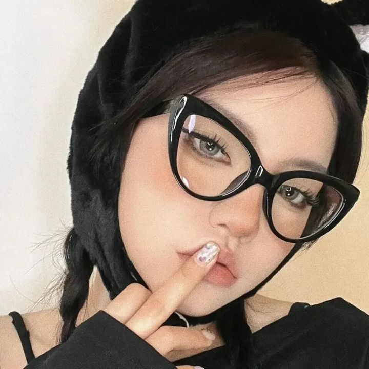 New%20Cat%20Eye%20Triangle%20Frame%20Anti-Blue%20Light%20Glasses%20Classic%20Men%20Women%20Reading%20Eyewear%20Retro%20Triangle%20Frame%20Transparent%20Eyeglasses%20-%20Image%204
