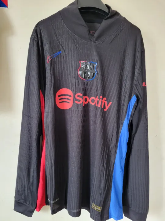 BARCELONA%20AWAY%202024-2025%20AWAY%20PLAYER%20EDITION%20JERSEY%20FULL%20SLEEVE%20-%20Image%206