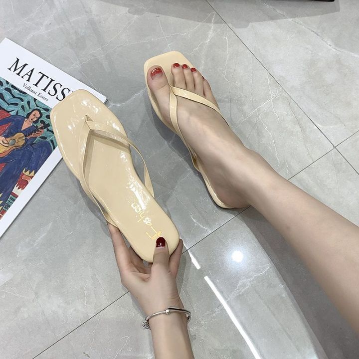 Student%20Korean%20Style%20Fashionable%20Flat%20Square%20Toe%20Flip%20Flops%20Women's%20Summer%20Outdoor%20Non-Slip%20Sandals%20Beach%20Flip-Flops%20Slippers%20Women's%20Sandals%20-%20Image%203