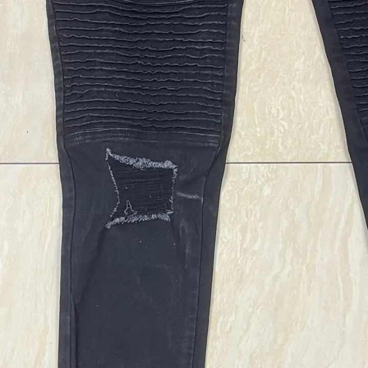 Streetwear%20Mens%20Straight%20Jeans%20Men%20Side%20Straps%20and%20Zips%20Biker%20Casual%20Slim%20Fit%20Black%20Goth%20Trousers%20Men%20Punk%20Skinny%20Denim%20Pants%20-%20Image%204