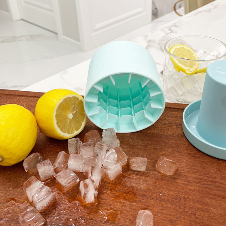 Housecake%202-in%201%20Ice%20cube%20maker%20bucket%20food-grade%20silicone%20ice%20cube%20mold%20tray%20portable%20drink%20ice%20cooler%20cabinet%20-%20Sustainable%20Option%20-%20Image%206