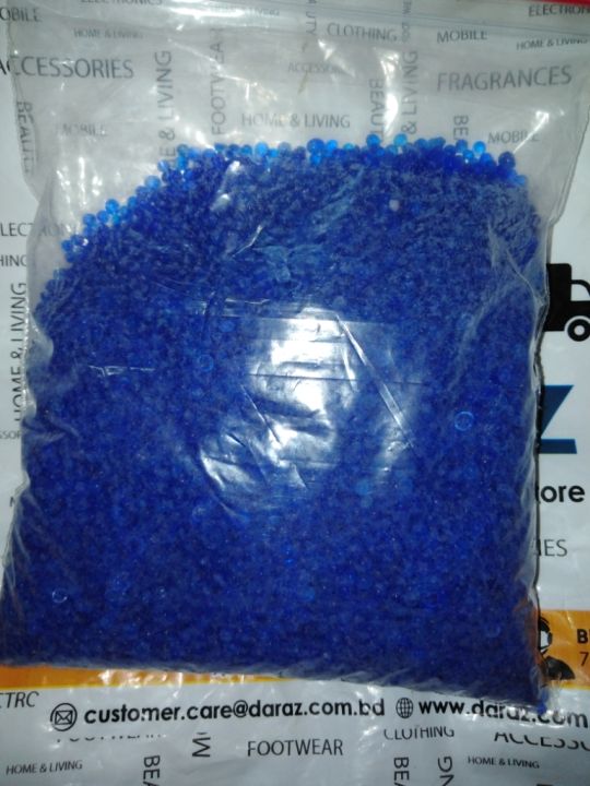 Blue%20silica%20gel%20200%20gram(1%20packet)-%20Absorb%20moisture%20from%20the%20air%20and%20preventing%20damage.%20-%20Image%204