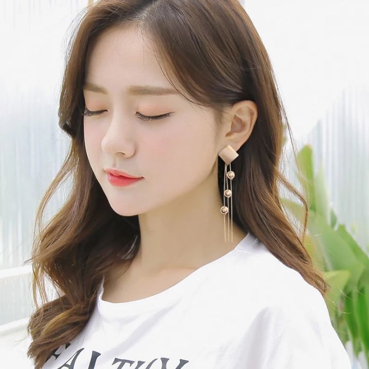 High-end%20long%20square%20metal%20ball%20tassel%20elegant%20earrings%20pearl%20tassel%20earrings%20feminine%20long%20earrings%20Tassel%20Drop%20Dangle%20Earrings%20-%20Image%204