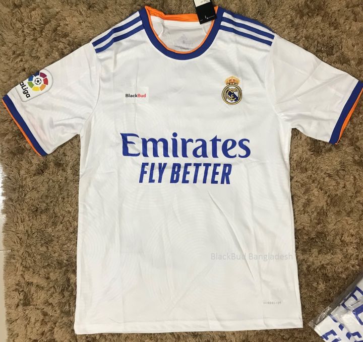 Real%20Madrid%20Home%20Jersey%20Fan%20Version%202021/22%20Football%20Jersey%20-%20Image%204