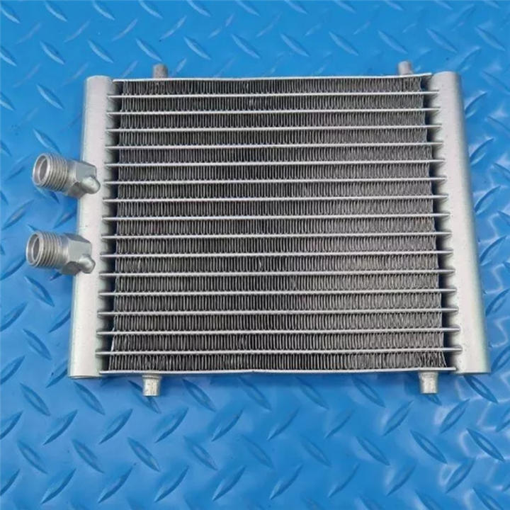 Transmission%20Radiator%204B0317021D%20For%20Flying%20-%20Image%206