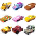 【The road to happiness Store】Disney Pixar Cars 3 No.15 Clay McQueen Earth Yellow Cruz Fritter Brake Party Collection Disney 1:55 Alloy Boys Gif. 