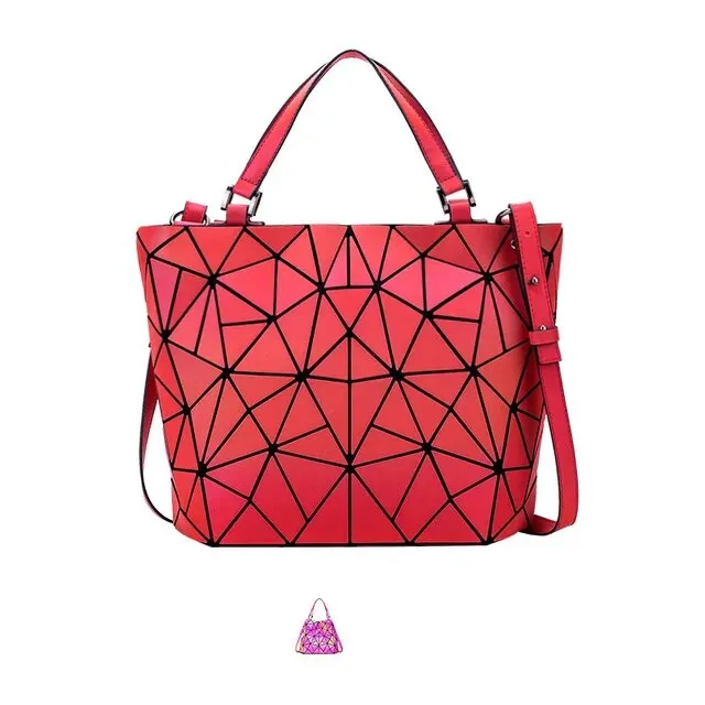 Luminous%20bao%20big%20bag%20Holographic%20reflective%20geometric%20bags%20for%20women%202020%20Quilted%20Shoulder%20Bags%20female%20Handbags%20bolsa%20feminina%20-%20Image%207