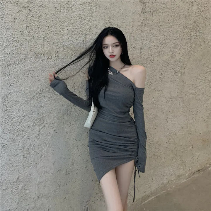 IELGY%20Slim%20Black%20Women's%20dress%20Solid%20color%20Base%20Strapless%20Korean%20version%20Wrap%20hip%20All-match%20Fashion%20-%20Image%203