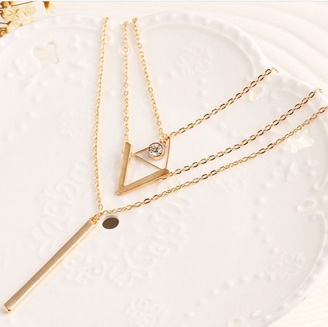 New%20Stylish%20Short%20Necklaces%20For%20Woman-%20V%20Necklaces%20-%20Image%207