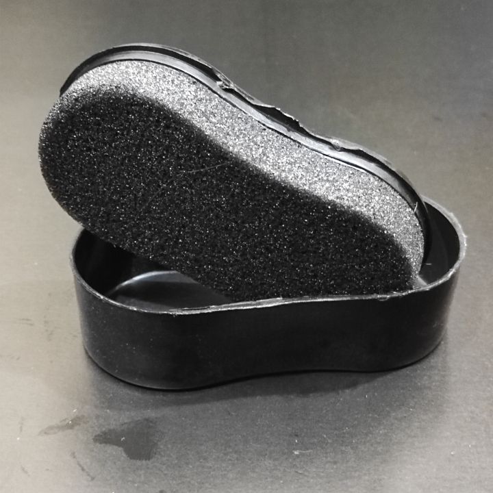 Kiwi%20Shine%20Sponge%20-%20Shine%20sponge%20for%20leather%20%20shoes%20boots%20bag%20jacket%20belt%20-%20Image%203