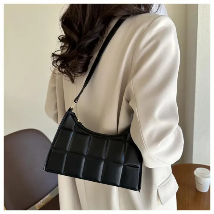 Black/White%20Shoulder%20bag%20High-quality%20PU%20Underarm%20bag%20Solid%20color%20bag%20for%20Fashion%20show%20Daily%20wear%20Office%20use%20Shopping%20Travel%20-%20Image%207