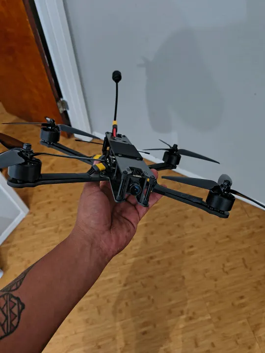 FLH%20Cheapest%20Freestyle%20Racing%20FPV%20Drone%20Kit%207-inch%20Payload%20Long%20Distance%20Quad%20Bike%20with%20720%20Camera%20and%20%20FPV%20Drone%20-%20Image%202