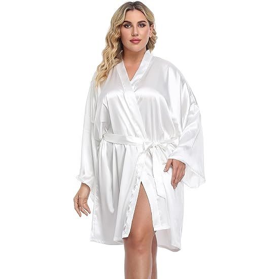 Plus%20Size%20Bridesmaids%20Satin%20Kimono%20Robe%20%E2%80%93%20Soft,%20Comfortable%20Short%20Nightgown%20&%20Sleepwear%20-%20Image%206