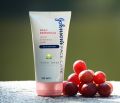 International France product Johnsons daily Essentials face wash used for male female - 150  ml. 