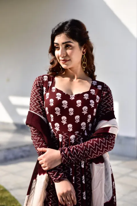 Ladies%20Exclusive%20Linen%20Readymade%20three%20pice%20women%20Compatible%20with%20Oppo%20Cotton%20Material%20Lightweight%20Womens%20-%20Image%204
