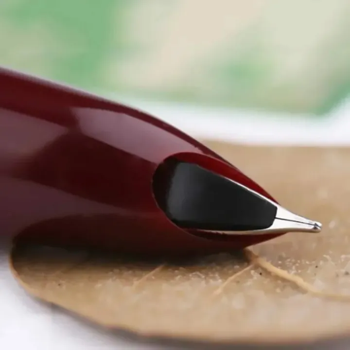 Hero%20Vintage%20Fountain%20Pen%20Fine%20Nib%20-%20Image%205