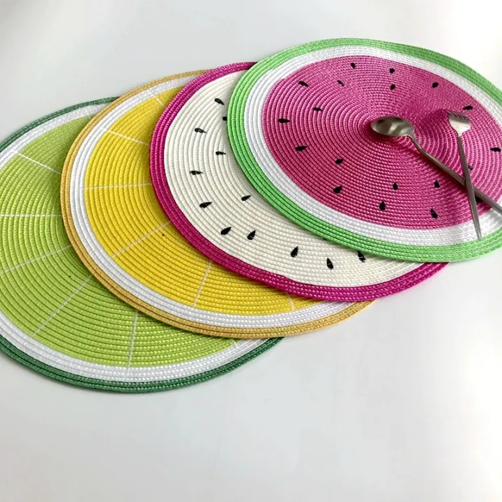 1pcs%2038cm%20%20watermelon%20Placemat%20Table%20Mat%20Round%20Placemats%20PP%20Plastic%20Woven%20Dining%20Table%20Mat%20Heat%20Insulation%20t%20Holder%20-%20Image%203