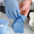 Nitrile Gloves with Consistent Quality 100pcs box size Medium.