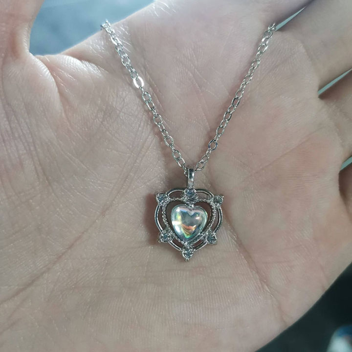 Opal%20Stone%20Heart%20Shaped%20Pendant%20Necklace%20Simple%20Moonstone%20Love%20Necklaces%20for%20Women%20Girls%20Fashion%20Light%20Luxury%20Pendant%20Necklace%20Party%20Wedding%20Jewelry%20Gift%20Qoddess%20-%20Image%208