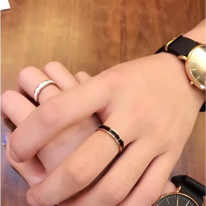Silver%20Style%20Stainless%20Steel%20Sleek%20Ring%20for%20Men%20and%20Boys%20-%20Image%202