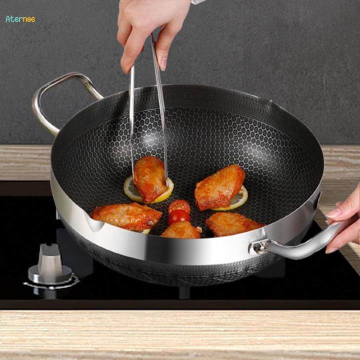 Soup%20Pot%20with%20Lid%20Non%20to%20Clean%20Double%20Handle%20Practical%20Cooking%20Pot%20Frying%20Pan%20for%2030cm%20-%20Image%204