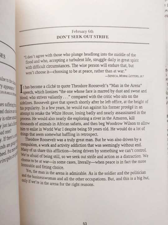 The%20Daily%20Stoic%20by%20Ryan%20Holiday%20-%20Premium%20-%20Paperback%20-%20Image%204