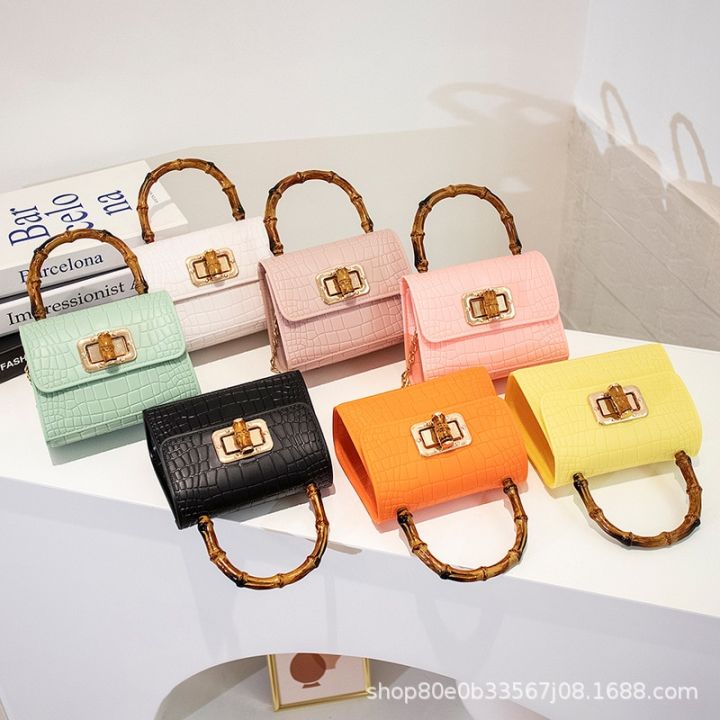 Small%20Women%20Jelly%20Bag%20PVC%20Handbag%20Purse%20%20Design%20Solid%20Crocodile%20Pattern%20Crossbody%20Shoulder%20Bags%20Chain%20Small%20Hand%20Bags%20Lady%20-%20Image%203