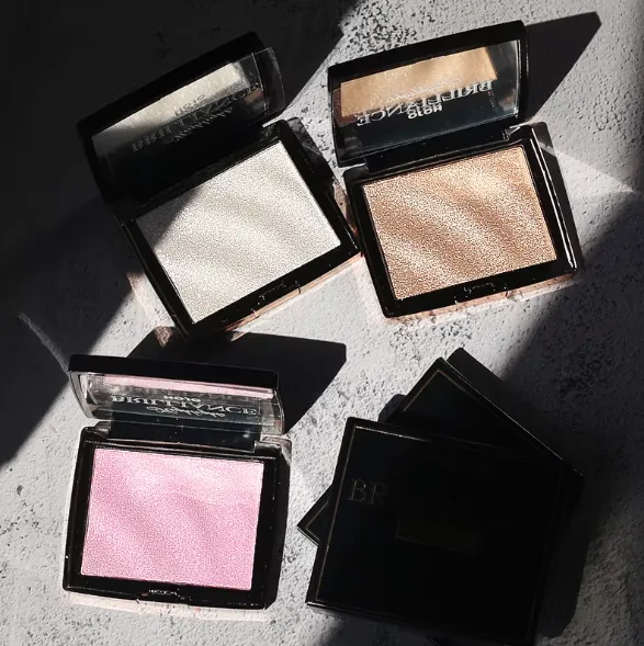 HOJO%20Highlighter%20Makeup%20Shimmer%20Powder%20Highlighter%2010gm%20Pink,%20Golden,%20Silver%20Shade%20Palette%20Base%20Illuminator%20Highlight%20Face%20Contour%20-%20Image%206