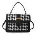 2024 winter new women's bag, urban simple foreign style, small square bag, one shoulder diagonal check, a large-capacity armpit bag.