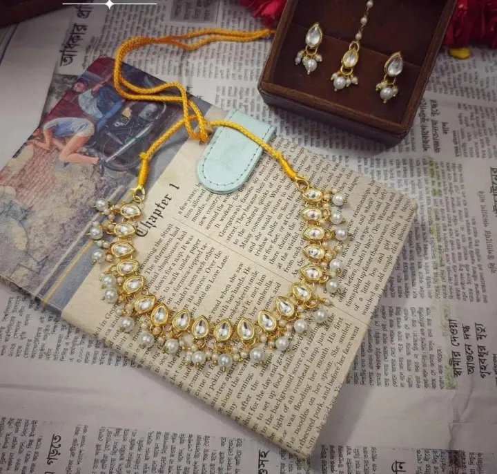 Kundan%20Choker%20Set%20Jewelry%20Unisex%20Fashion%20Necklaces%20And%20Pendants%20Accessories%20for%20women%20-%20Image%202