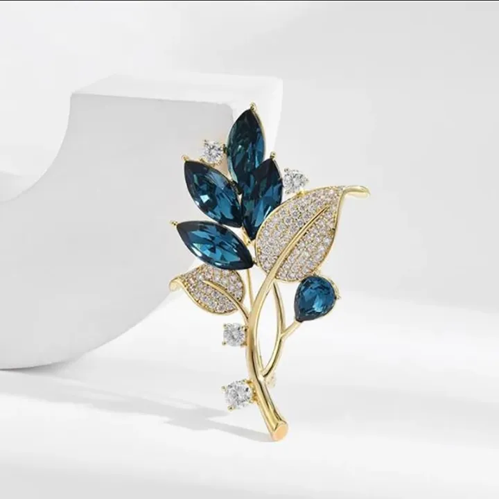 Fashion%20Plant%20Series%20Crystal%20Brooches%20Women%20Clothing%20Coat%20Jewelry%20Party%20Accessories%20-%20Image%202