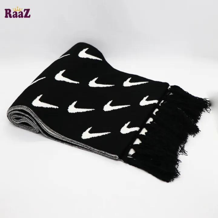 Black%20And%20White%20Woolen%20Scarf,%20Soft%20Muffler%20Stylish%20Fashion%20Scarf%20For%20Men%20And%20Women%20-%20Image%202