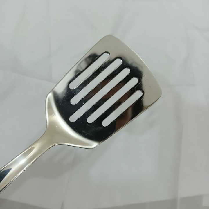 4%20pcs%20or%20any%201%20pcs%20stainless%20steel%20silver%20color%20Serving%20spoon%20set%20long%20rice%20spoon,%20Soup%20Spoon,%20Slotted%20Turner,%20slotted%20spoon%204%20pcs%20cookware%20set%20-%20Image%204