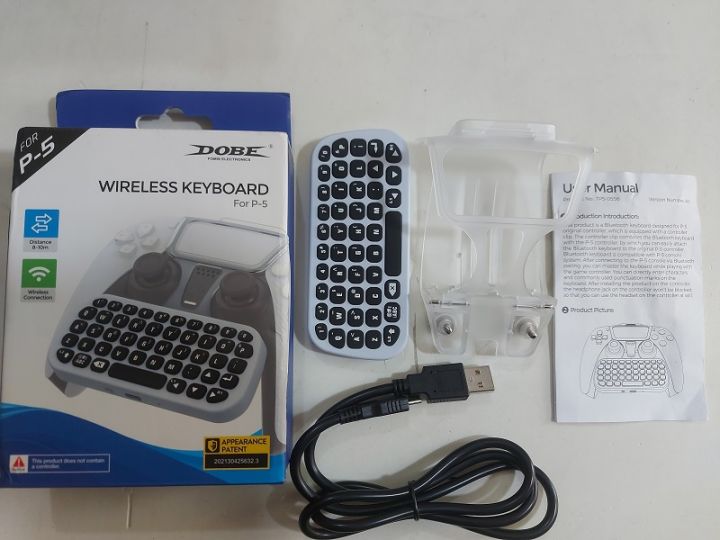Dobe%20PS5%20wireless%20Bluetooth%20keyboard%20Rechargeable%20With%20Case%20-%20Image%207