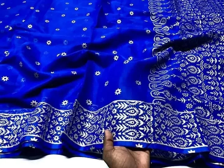 Fashionable%20Tangail%20Tat%20Afsan%20Print%20Saree%20for%20Women%20-%20Image%205