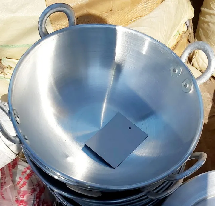 Aluminium%20Kadai%20Cookware%20Large%20size%20Kadhai%2035%20cm%20(Aluminium%20/%20pack%20of%201)%20-%20Image%203
