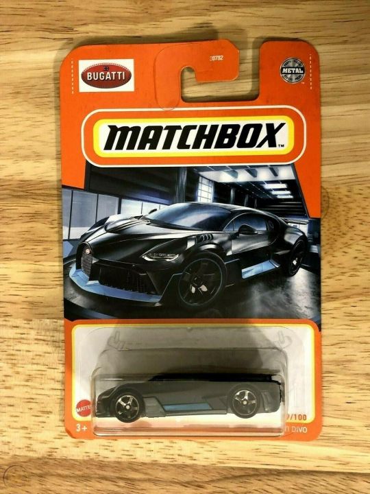 Matchbox%20(Mainline)%202018%20Bugatti%20Divo%20Black,%20Scale%20-%201:64%20-%20Image%203